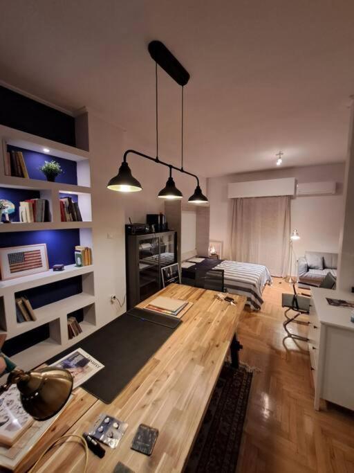 Chic Comfort: Where Cozy Meets Professional Athene Buitenkant foto